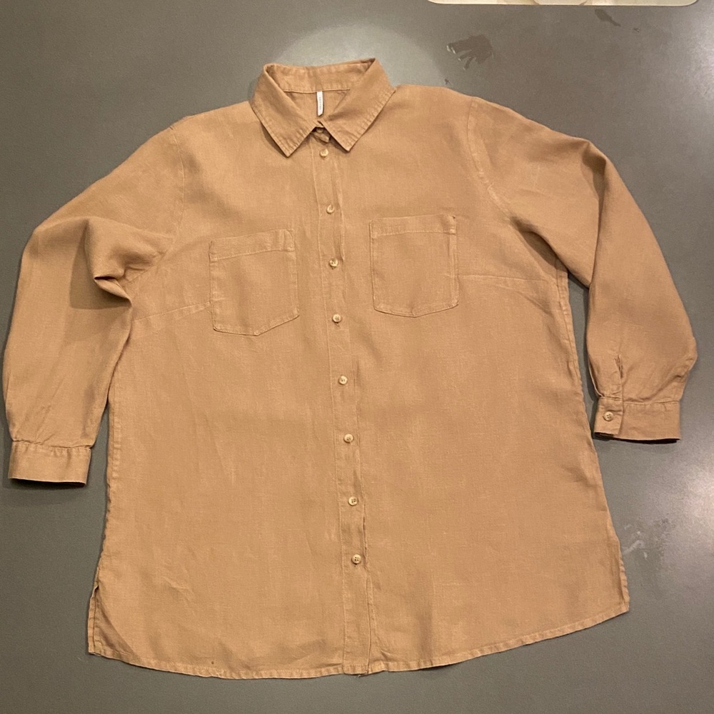 Women’s tan linen shirt